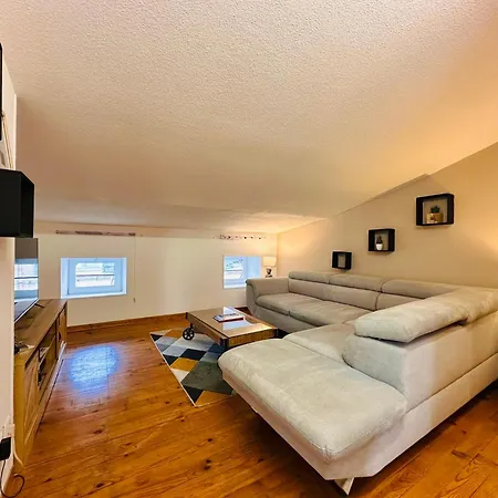 La Comtale Apartment *